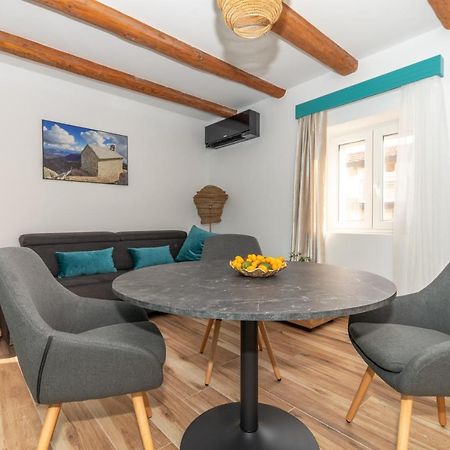 Ivka Makarska - Modern And Luxurious Oldtown Apartament Exterior foto